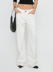 Top Model Low Rise Straight Leg Jeans Porcelain