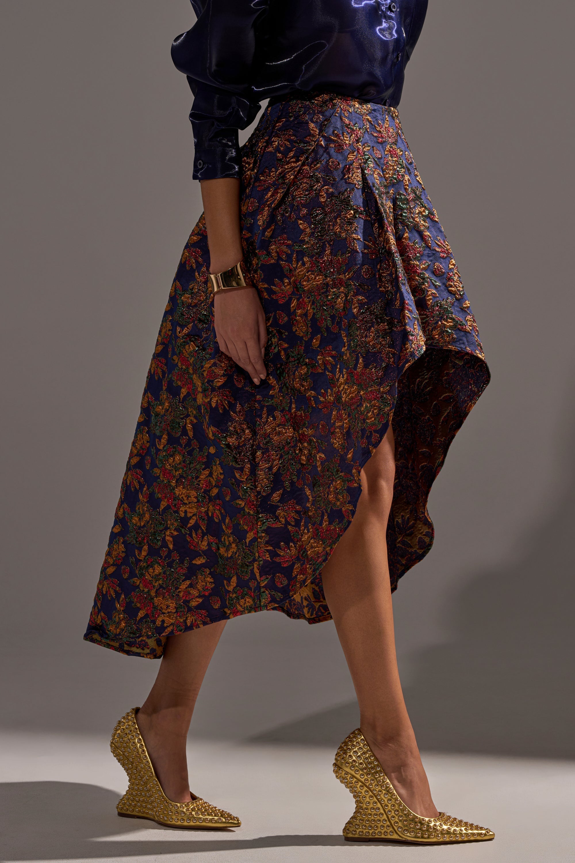 STAR OF THE NIGHT BROCADE MIDI SKIRT