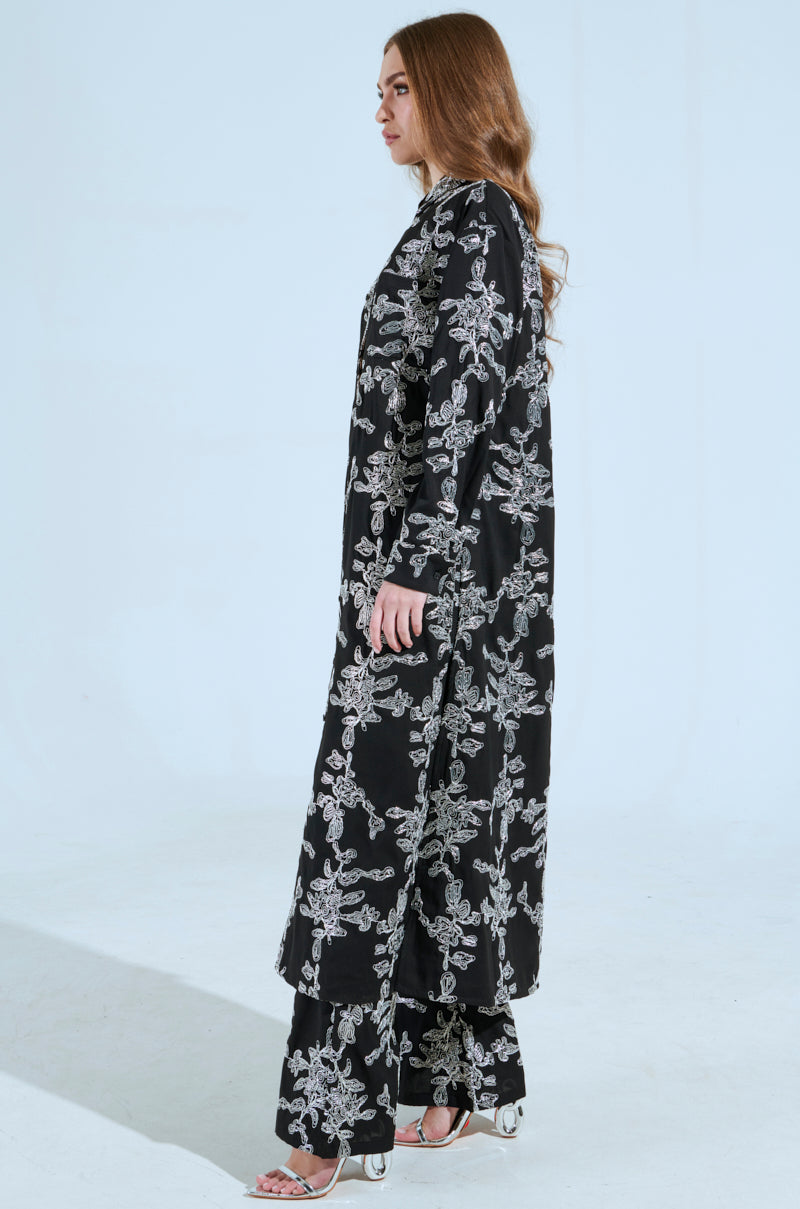 ZIGGY EMBROIDERED LONG BUTTON DOWN TOP
