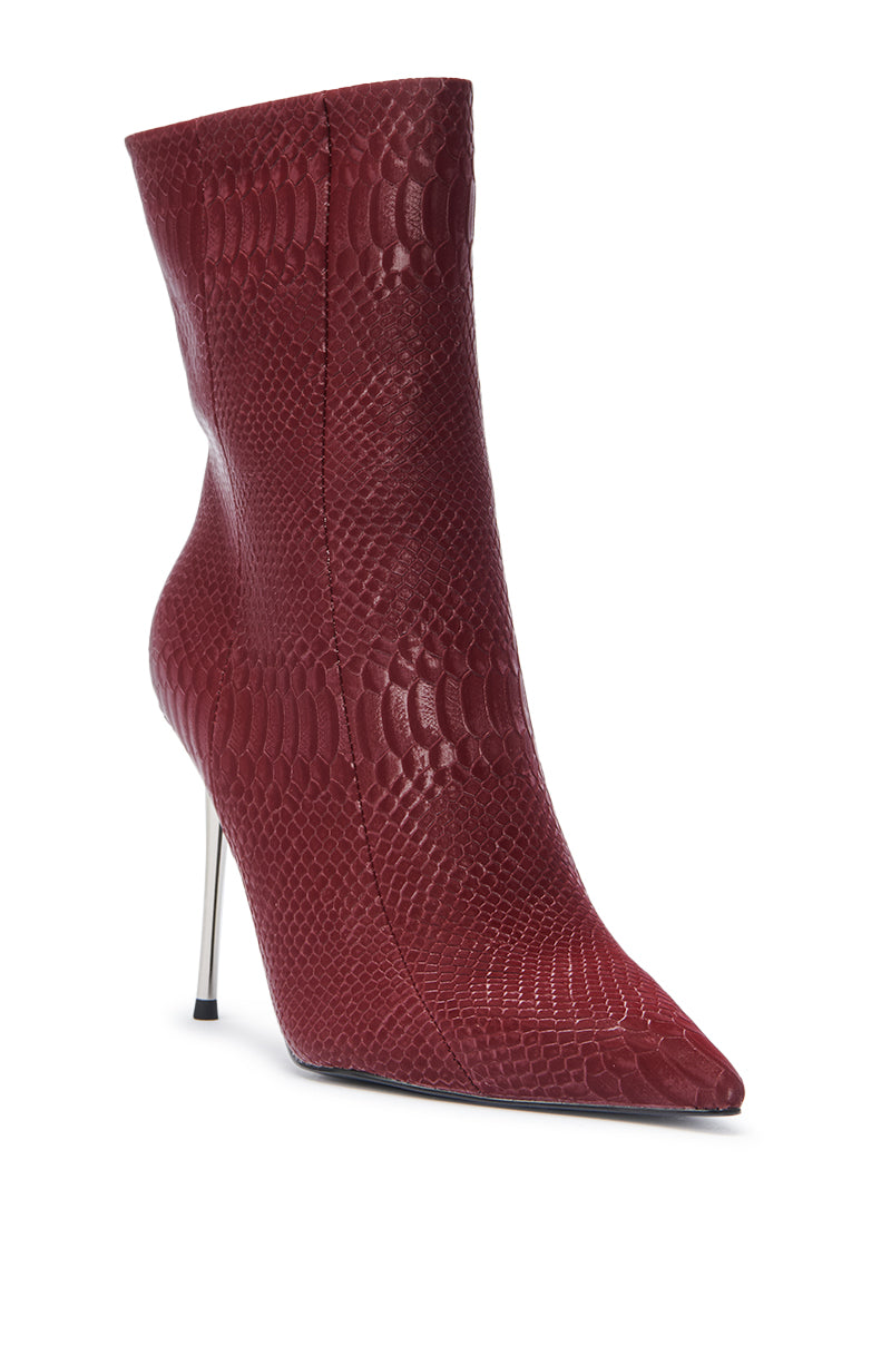 AZALEA WANG CALEAN BURGUNDY BOOTIE