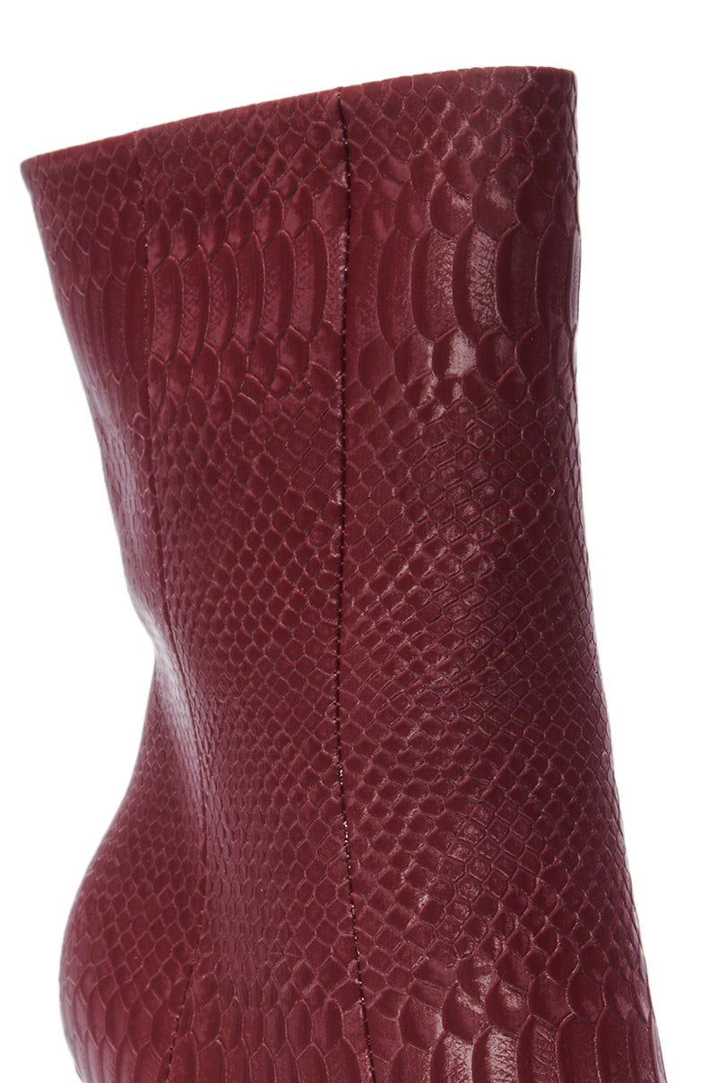 AZALEA WANG CALEAN BURGUNDY BOOTIE