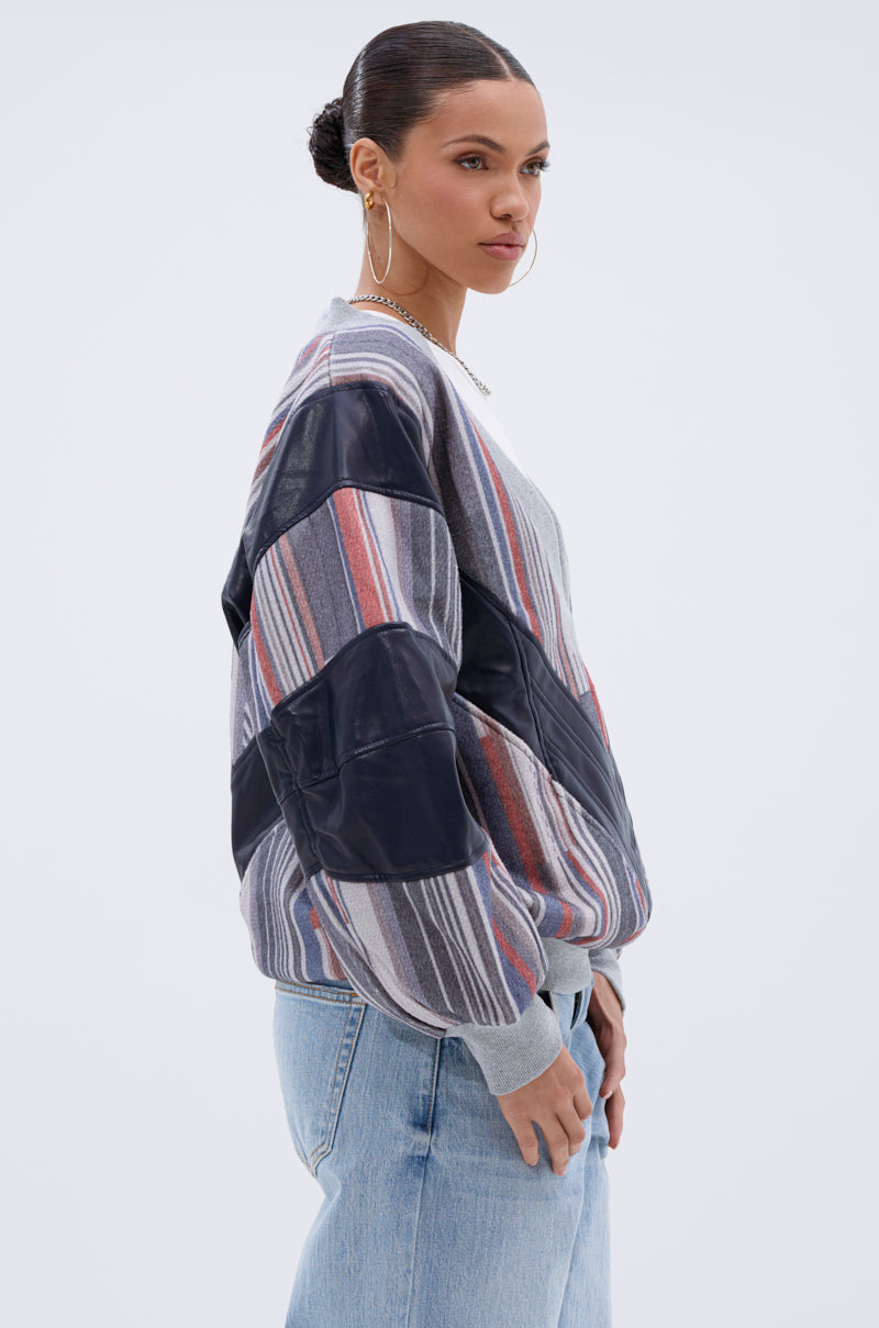 INTO THE WILD DEEP V SWEATSHIRT