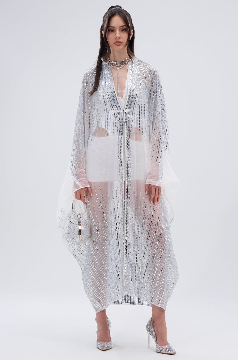 SPARKLE AND SHINE BLOUSE IN WHITE