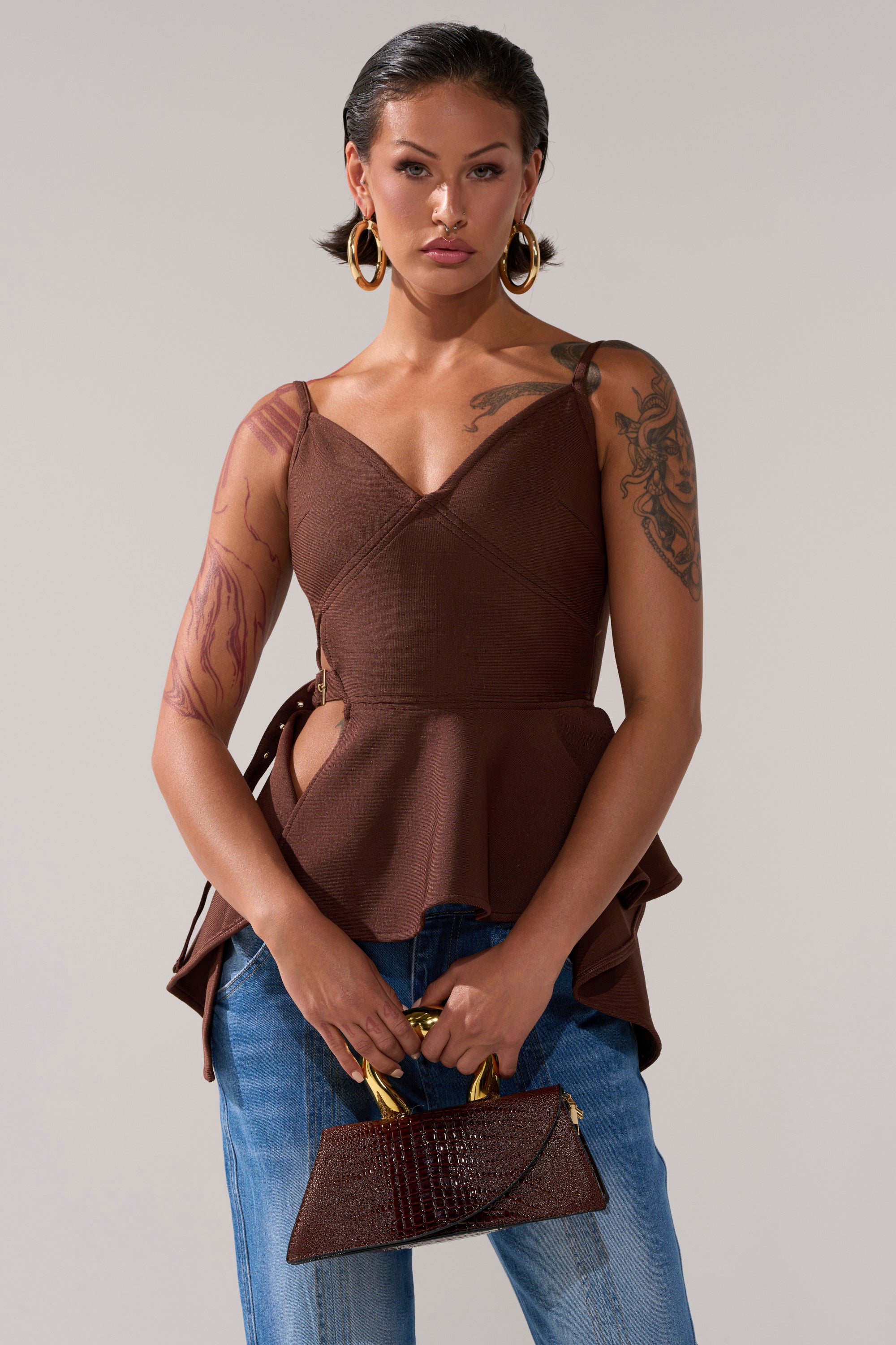 TRACY SIDE ADJUSTER PEPLUM TOP
