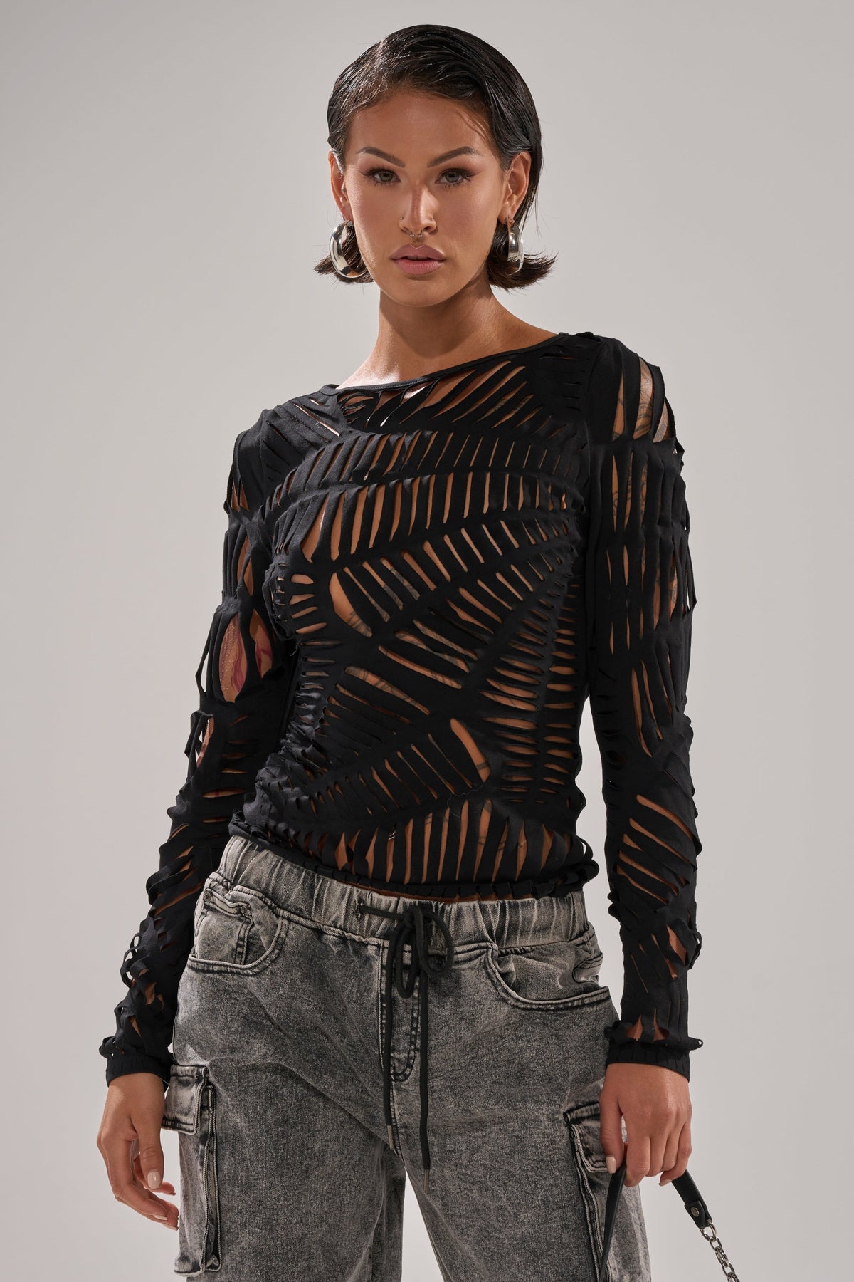 SPIDER WEB CUTOUT TOP