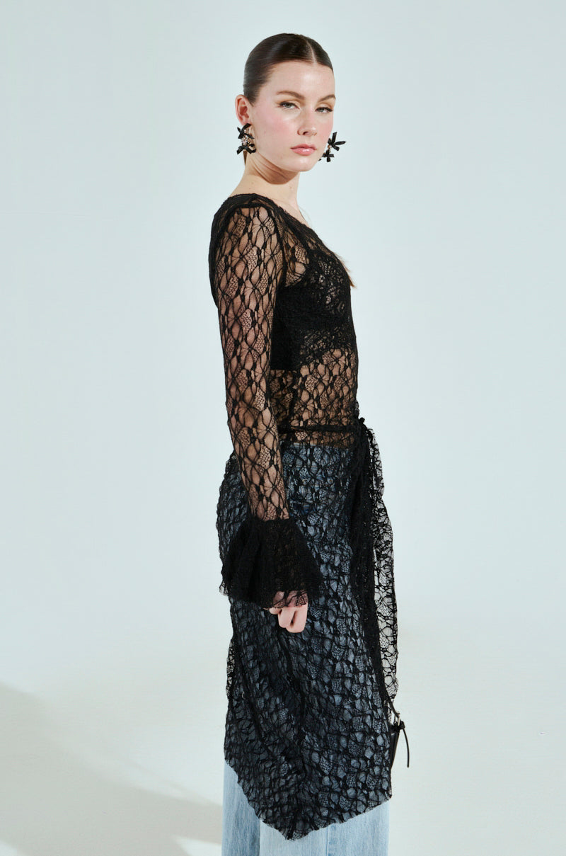 LILY LACE BLOUSE IN BLACK