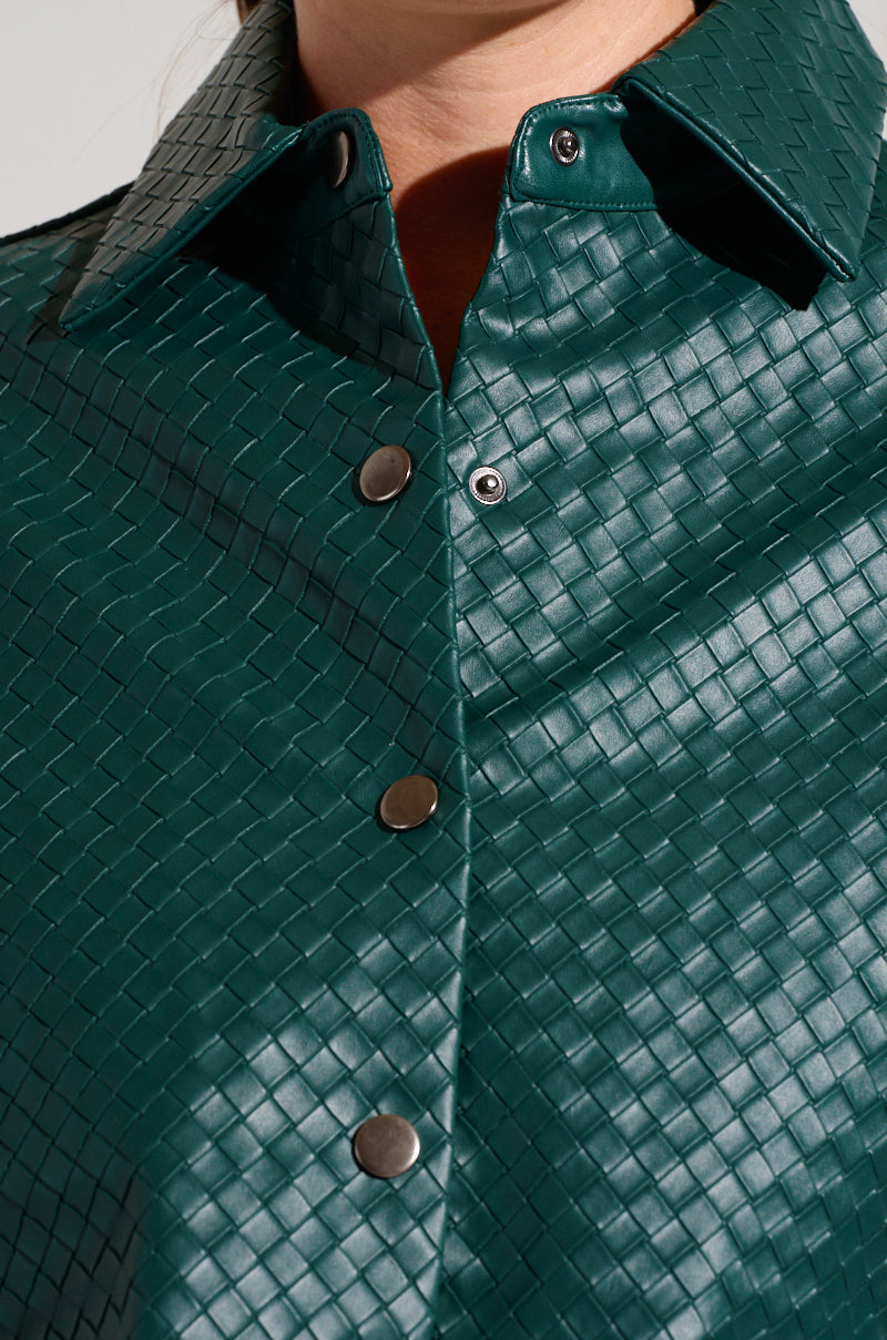 LUXURY GIRL WOVEN PU CROPPED SHIRT IN GREEN