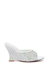AZALEA WANG JUNIUS WHITE EMBELLISHED WEDGE SANDAL