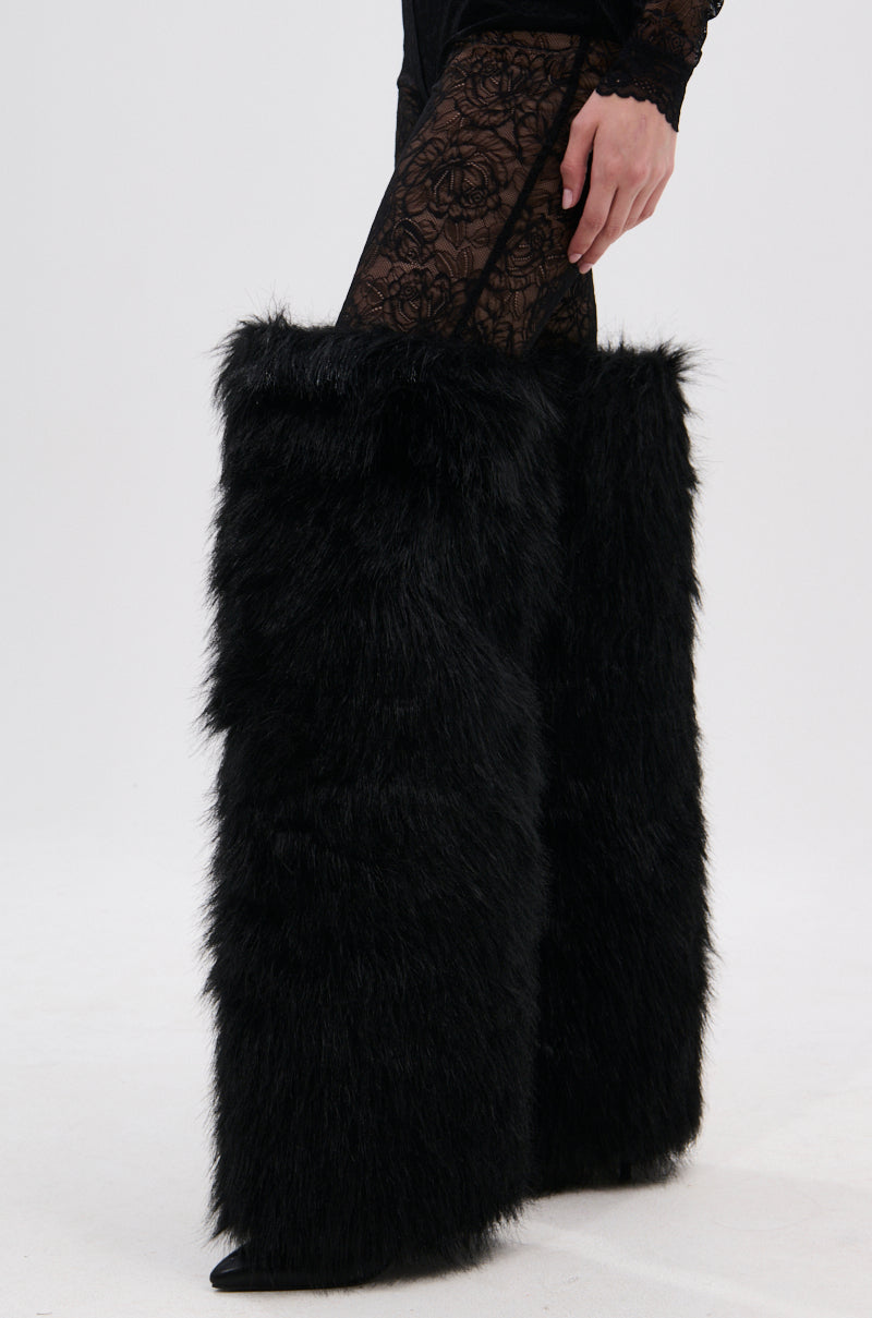 AZALEA WANG LANGLEYE BLACK THIGH HIGH FUR LUXE BOOT