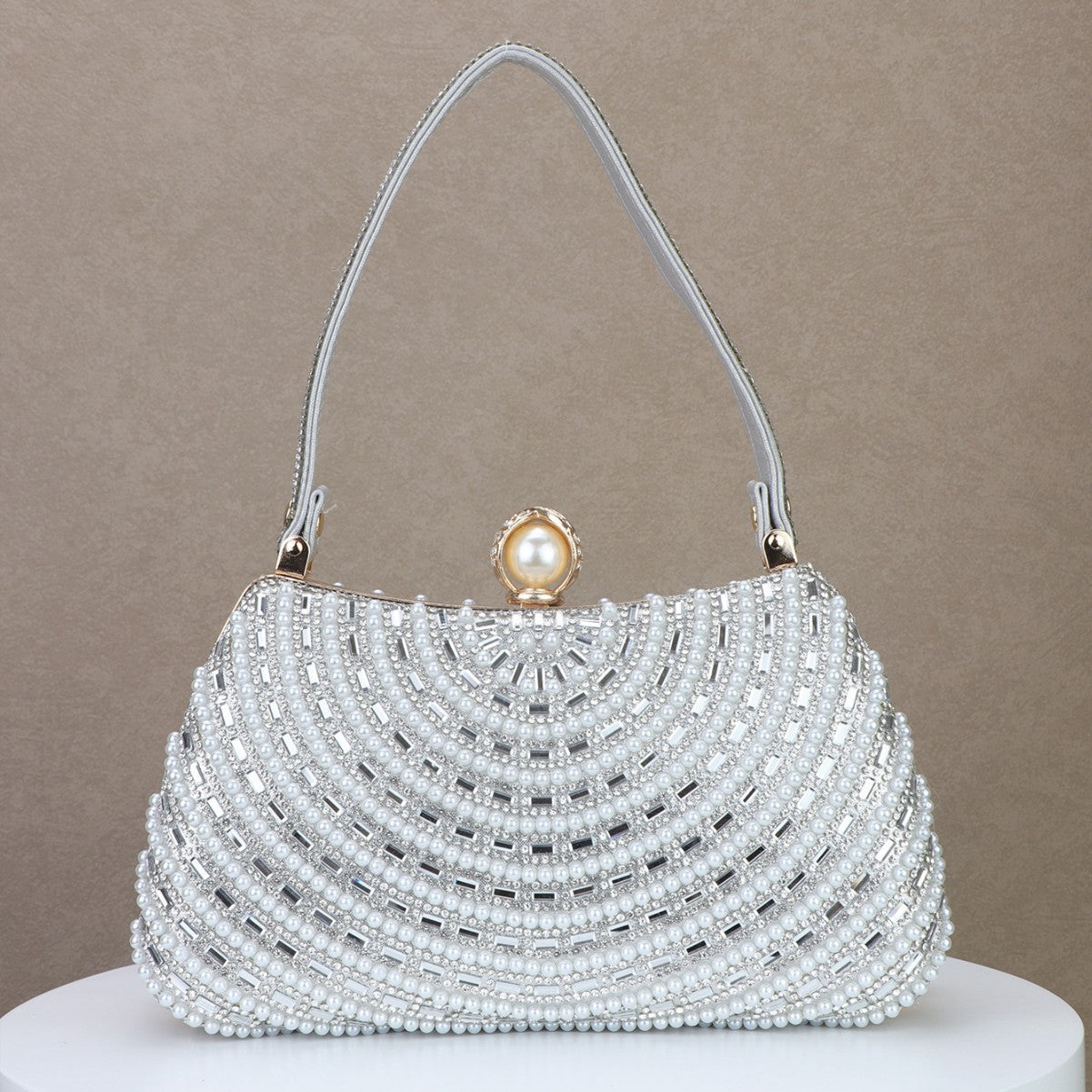 Pearl-Inlaid Diamond Evening Clutch with Chain Strap for Banquet and Formal Events