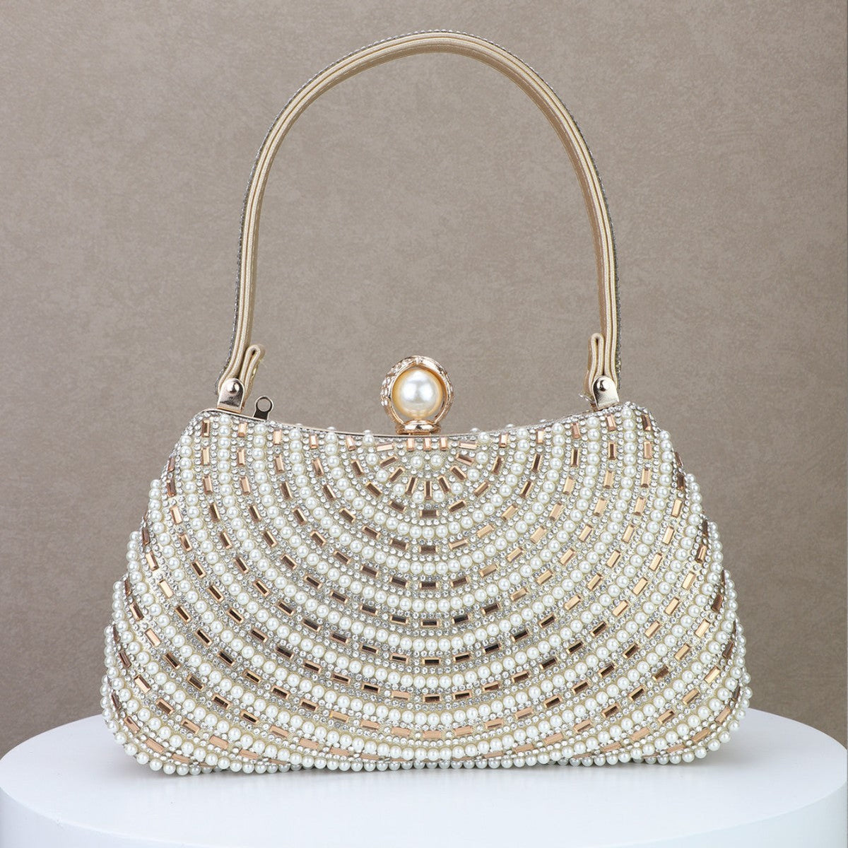 Pearl-Inlaid Diamond Evening Clutch with Chain Strap for Banquet and Formal Events