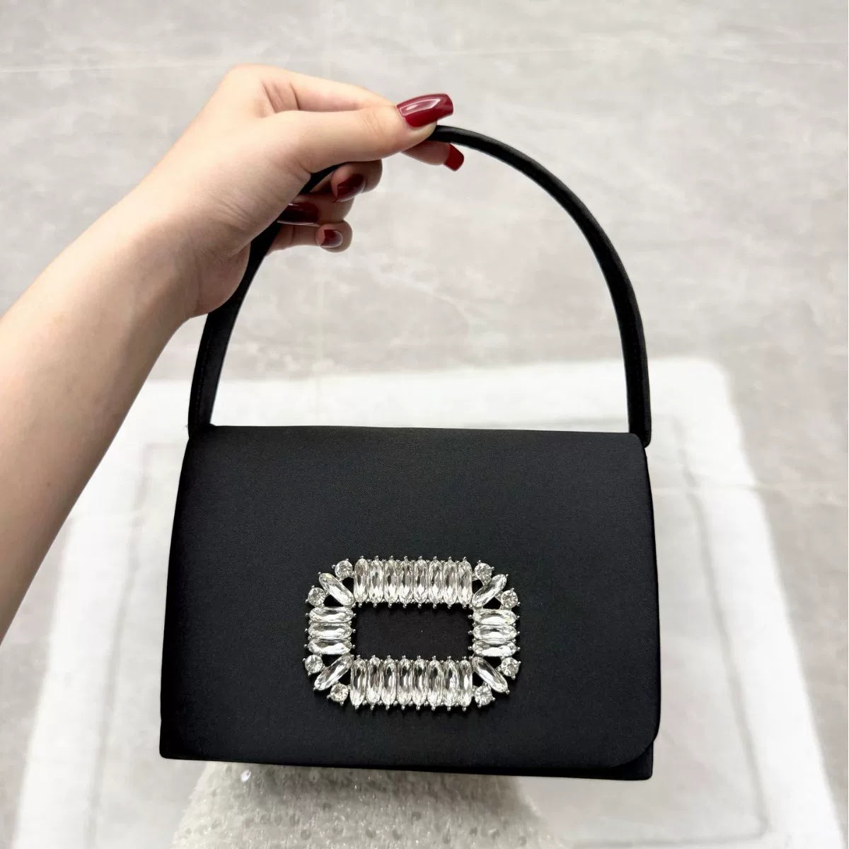 Solid Color Flap Evening Bag for Women – Chain Strap Formal Wedding and Banquet Clutch
