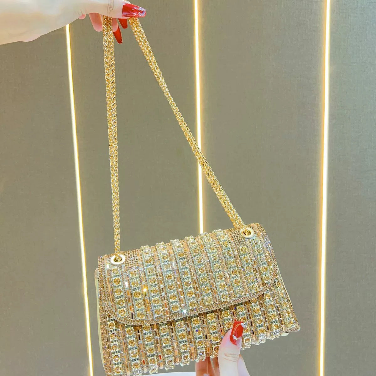European and American High-End Diamond-Encrusted Small Square Evening Bag – Chain Shoulder and Crossbody Armpit Bag