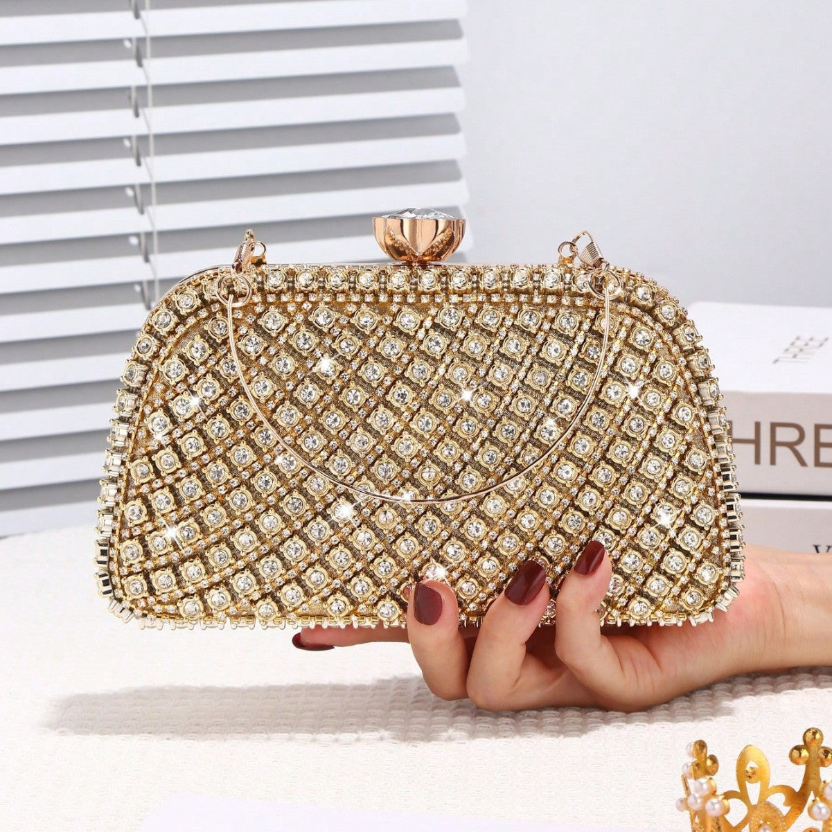 Diamond-Encrusted Evening Clutch Bag for Banquet and Formal Events