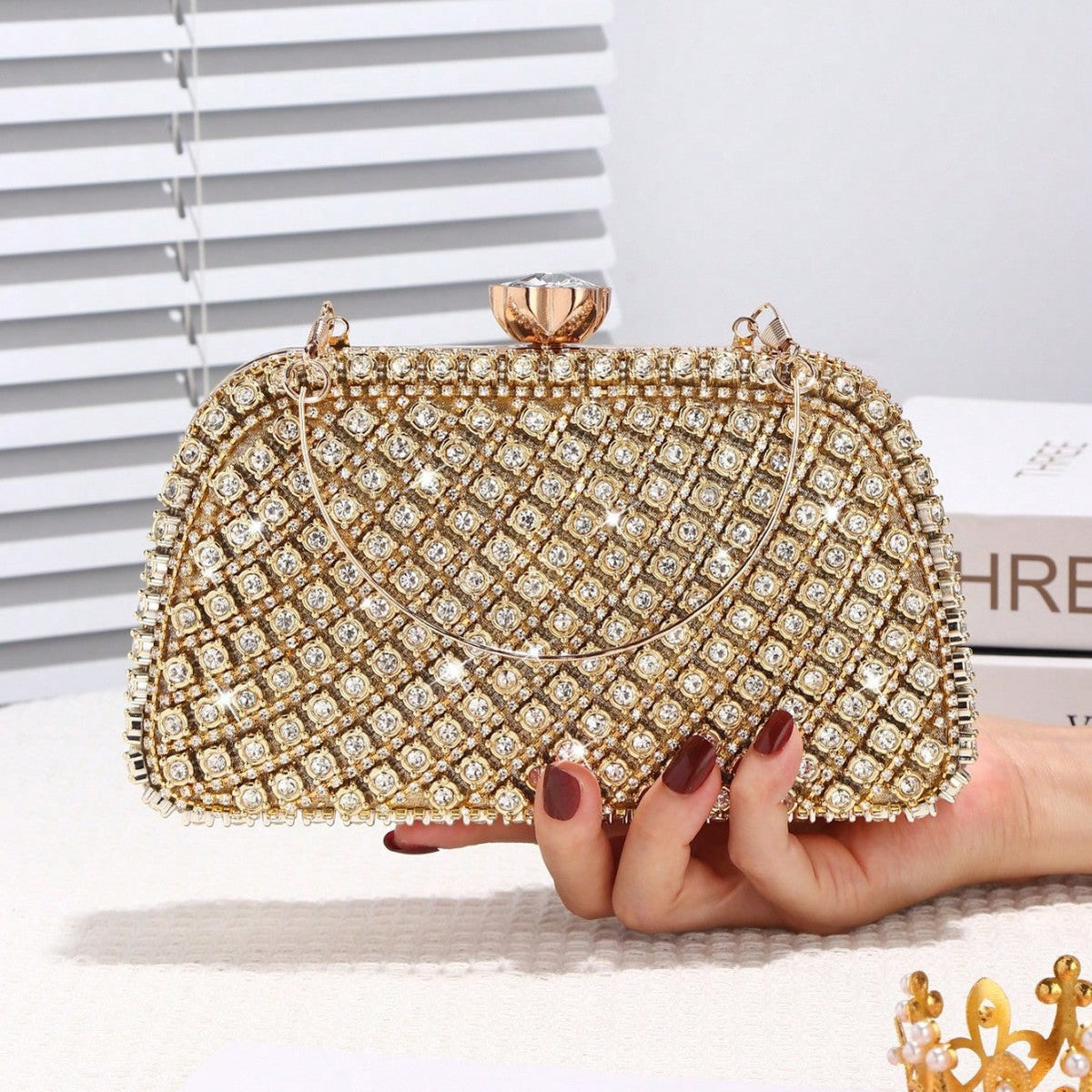 Diamond-Encrusted Evening Clutch Bag for Banquet and Formal Events