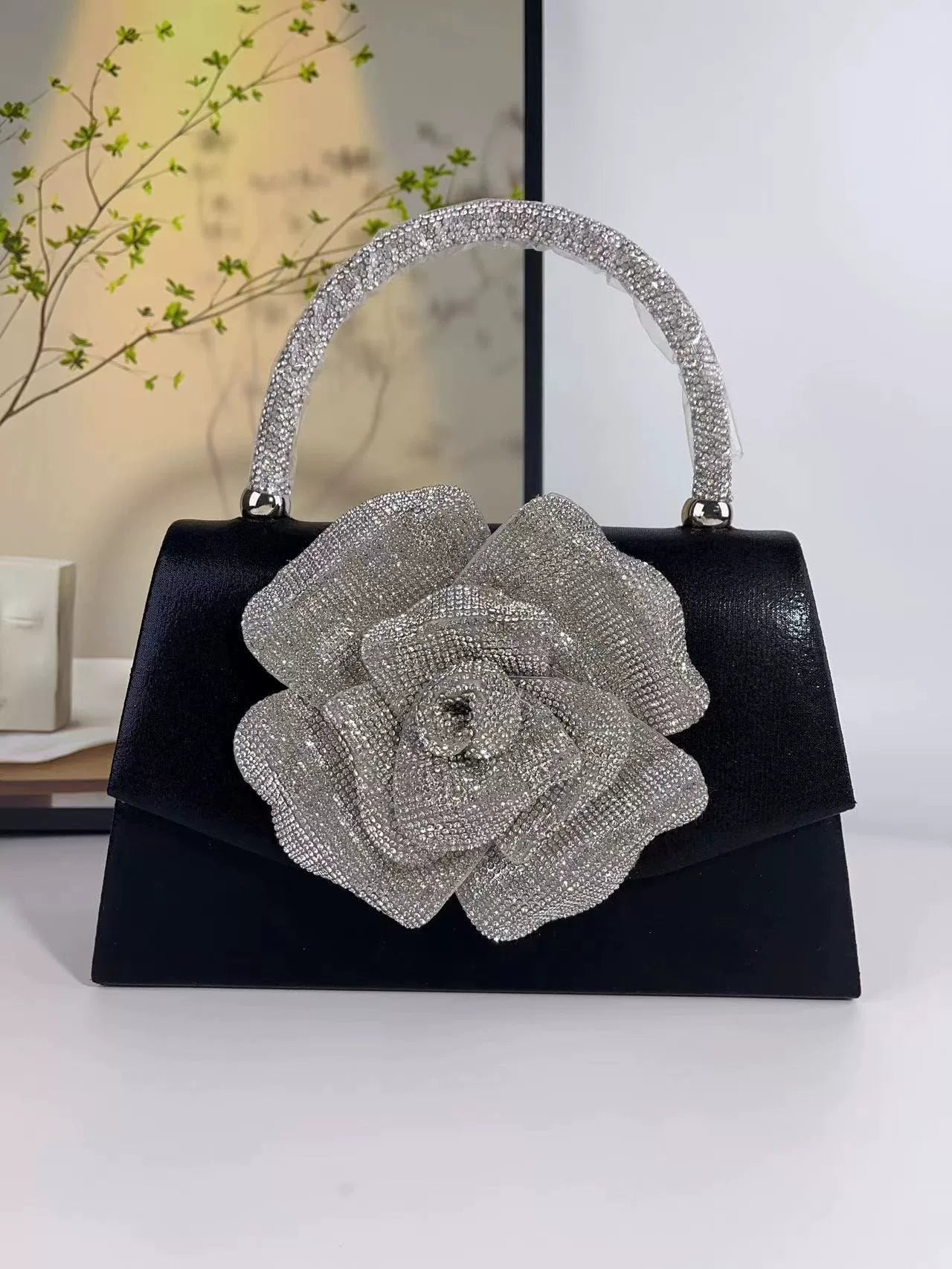 European and American Style Diamond Rose Handbag - Elegant Evening Bag with Crystal Detailing