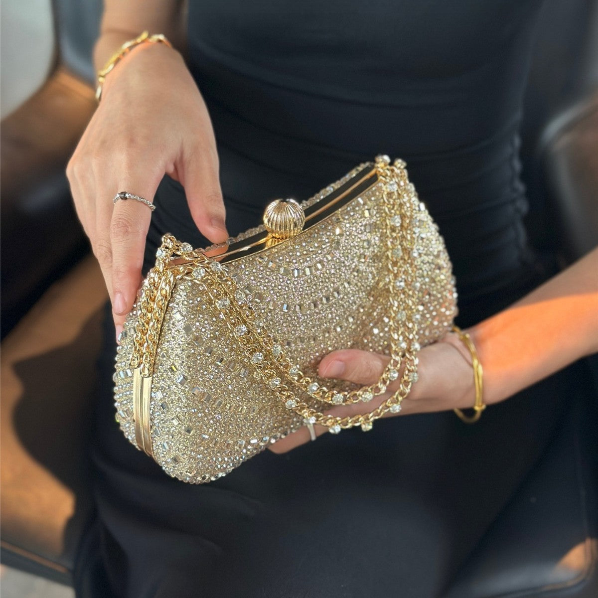 Diamond-Detail Handheld Bridal Clutch for Wedding, Dinner, and Banquet