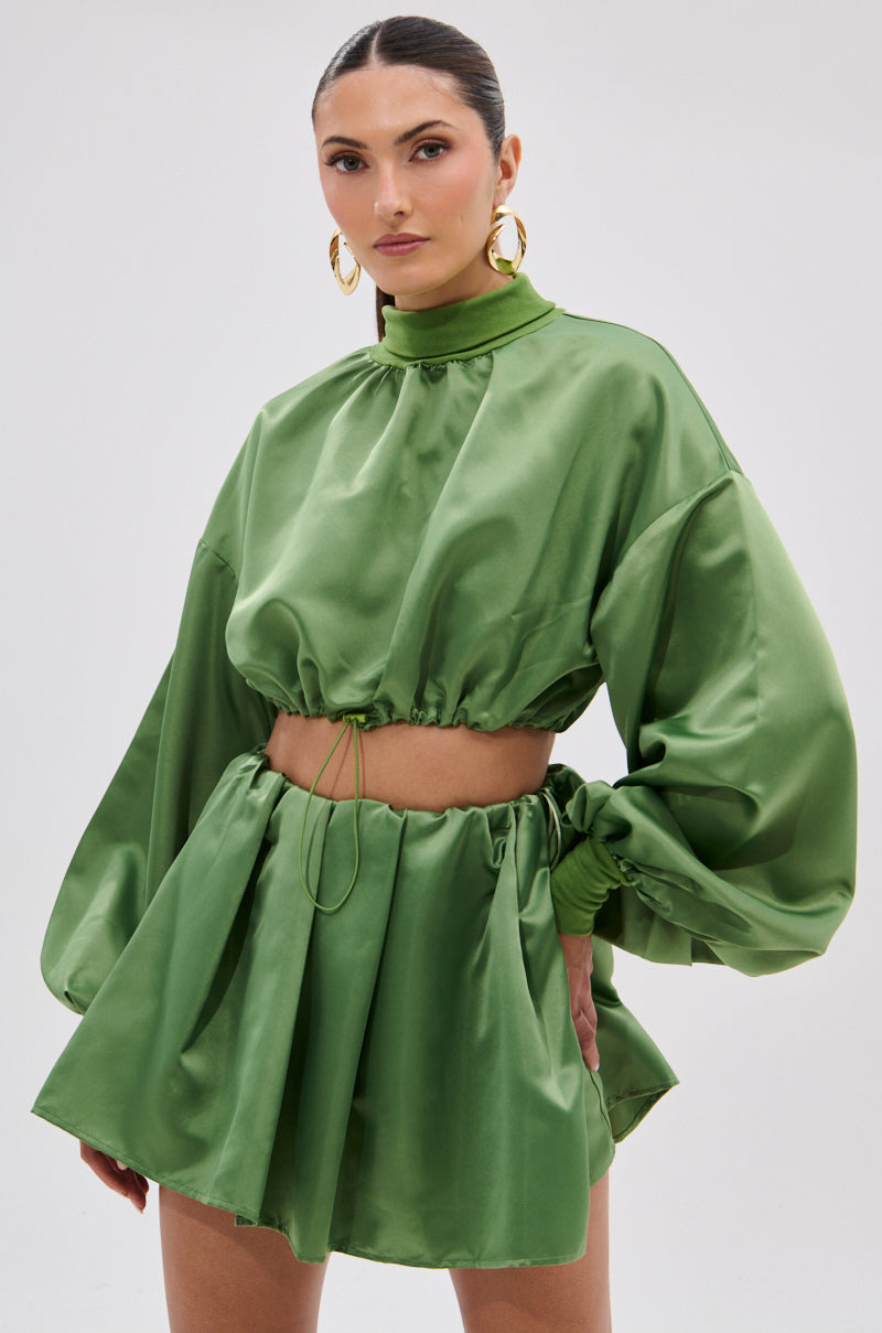 POP IT OFF TURTLENECK BLOUSE