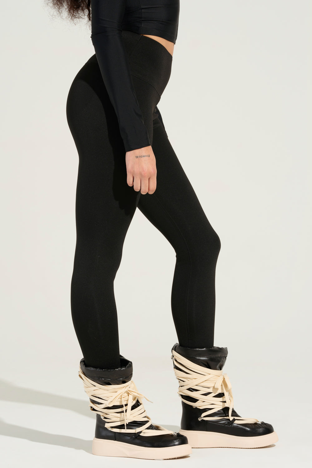 SNUGGLE FLEX FLEECE LEGGING IN BLACK