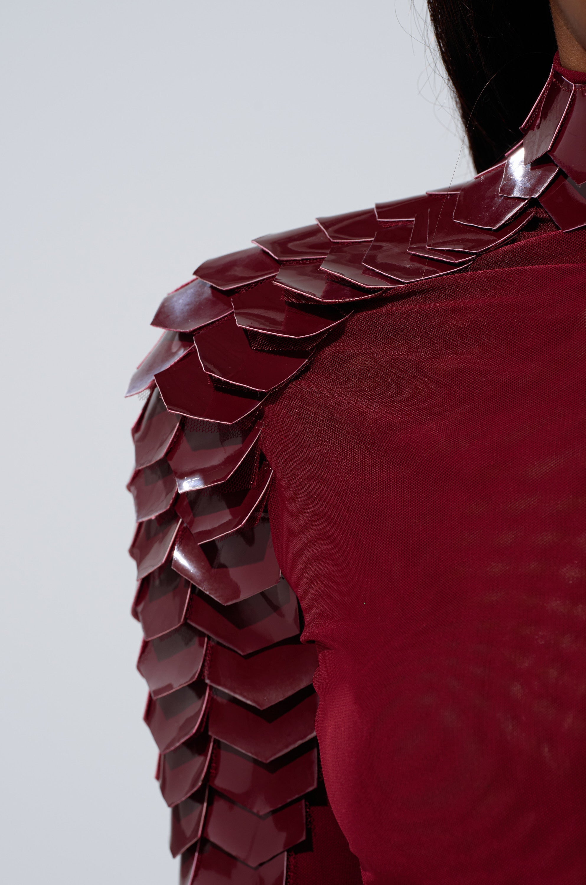 VELMA VINYL SCALE TOP IN BURGUNDY