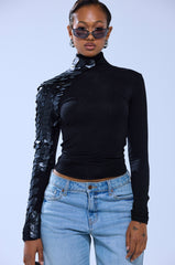 NASTASIA SCALE TOP