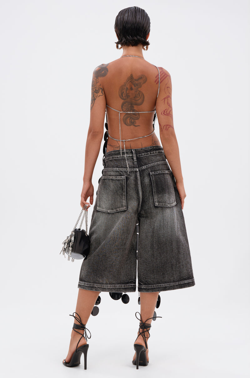 GLAMOROUS CHAIN DETAIL HALTER TOP
