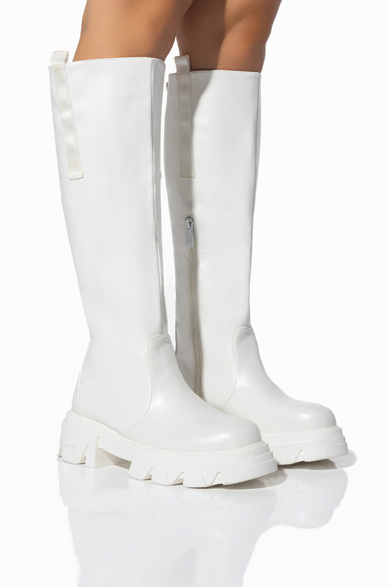 AZALEA WANG VALERIE SLIP ON PINK BOOT IN WHITE