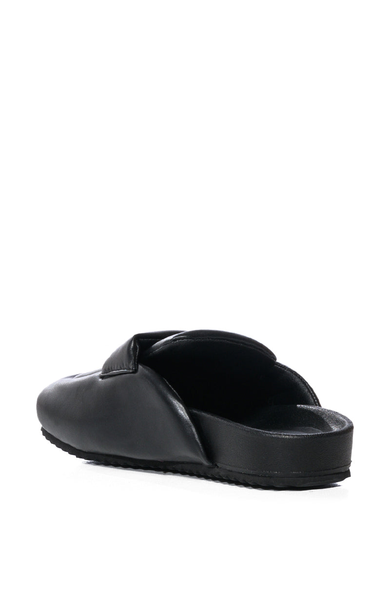 AZALEA WANG THORTON FLAT SLIDE IN BLACK