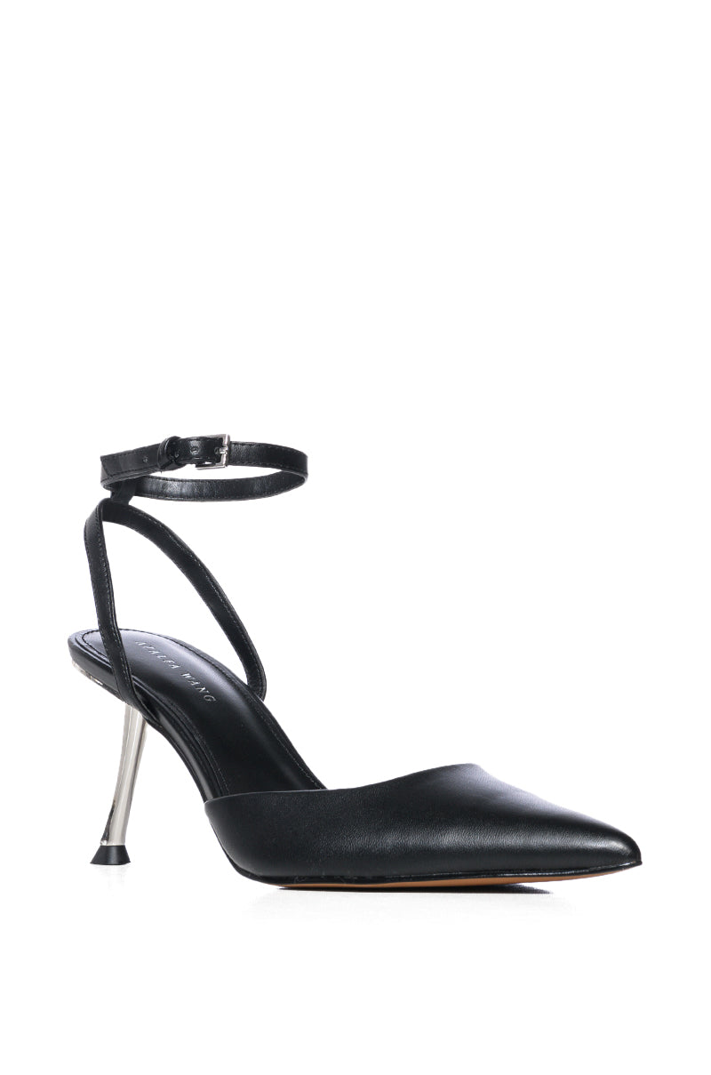 AZALEA WANG ZELLA ANGLED HEEL PUMP IN BLACK