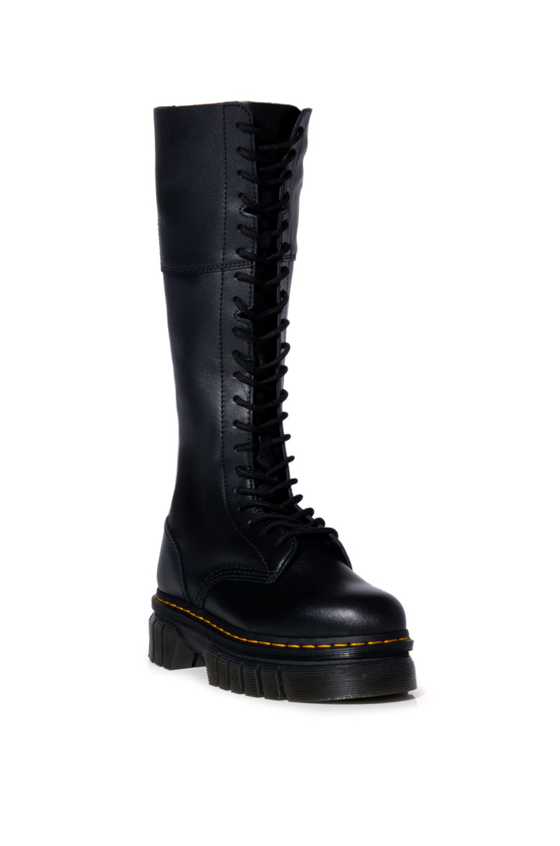 DR MARTENS AUDRICK 20 EYE BOOT NAPPA LUX