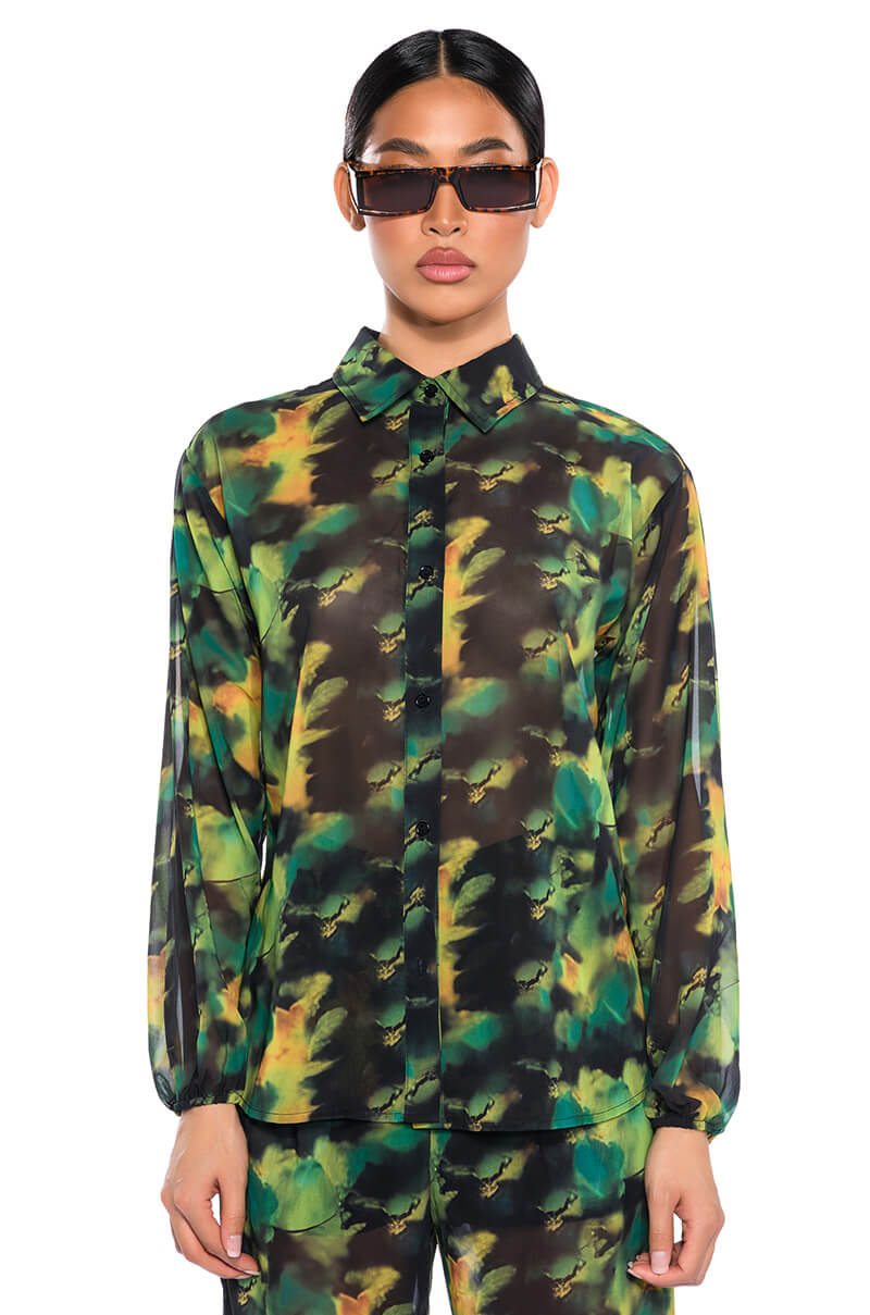 ESCAPE THE ORDINARY PRINTED BUTTON DOWN BLOUSE