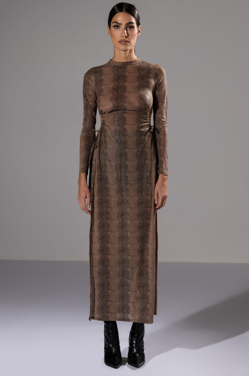 INTRODUCE ME SIDE SLIT MAXI DRESS