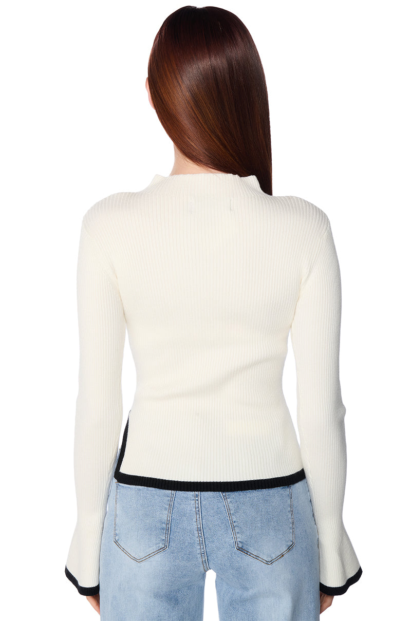 KNIT GIRL CONTRAST SWEATER