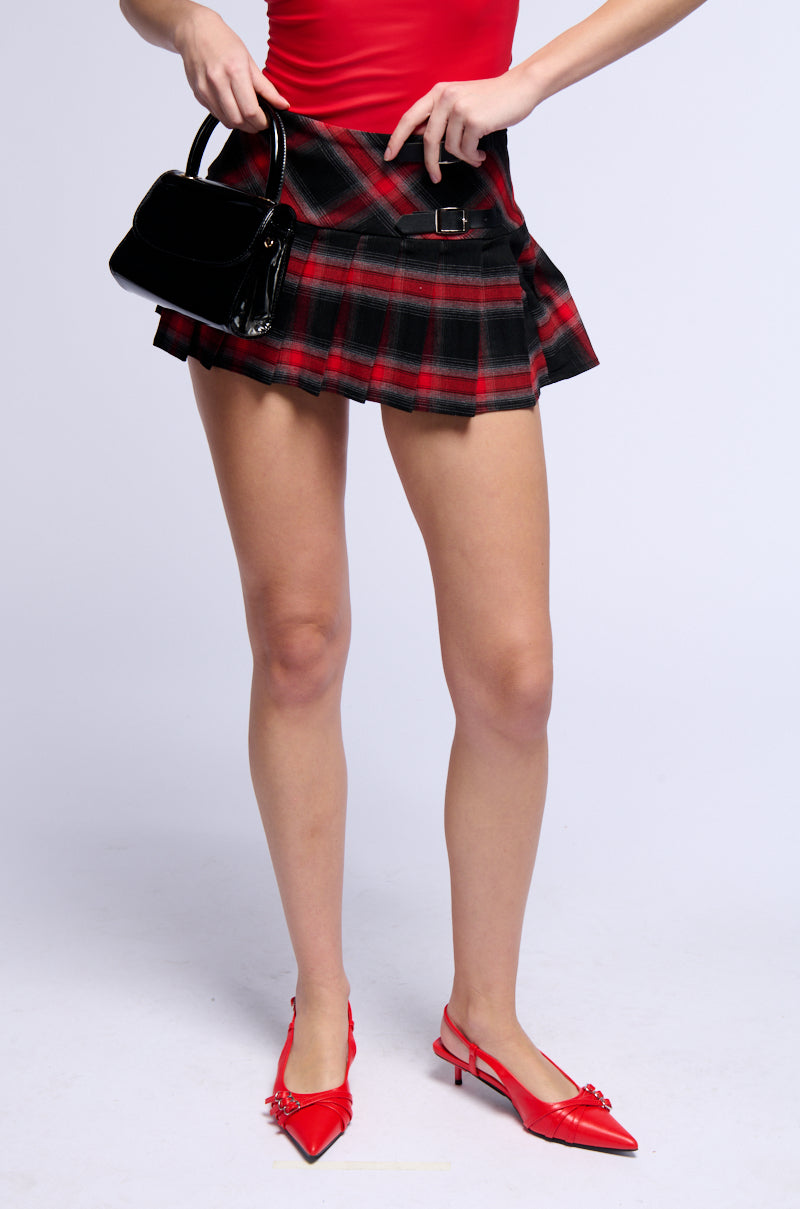 LET GO PLEATED PLAID MINI SKIRT IN RED