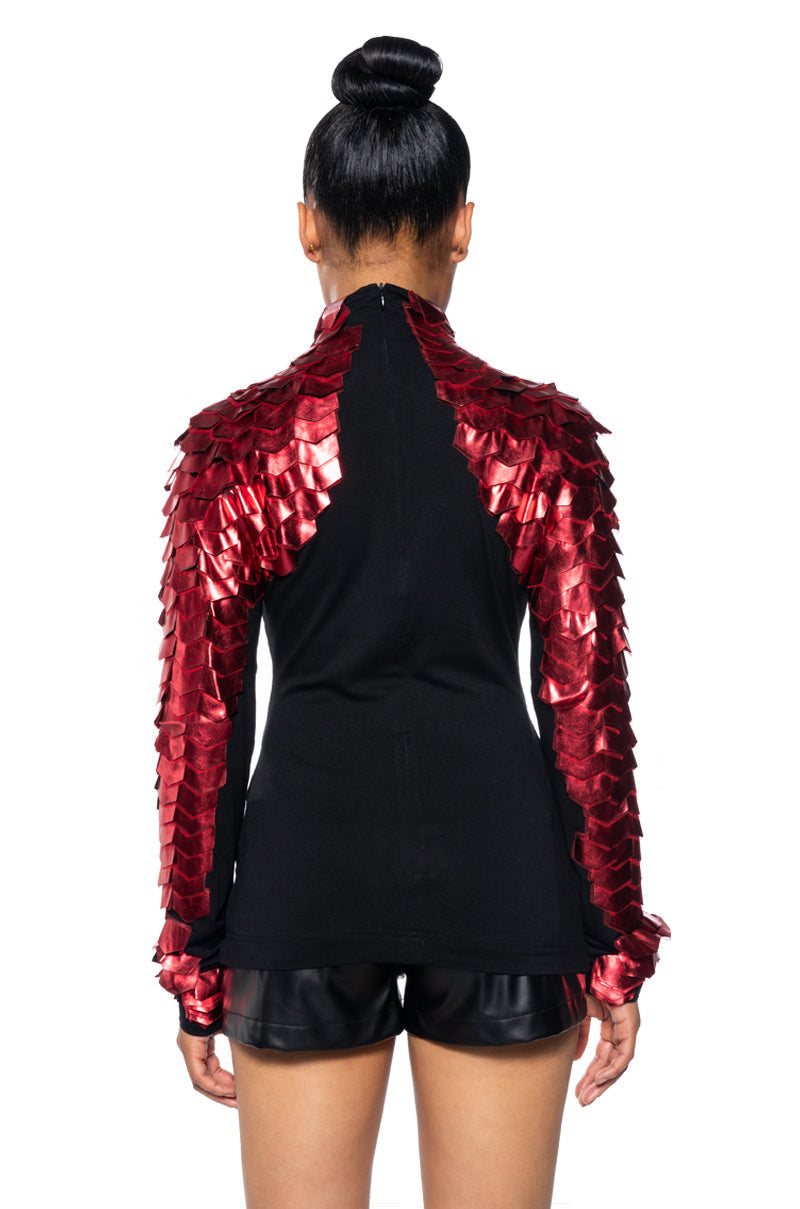 NASTASIA SCALE SHOULDER DETAIL TOP