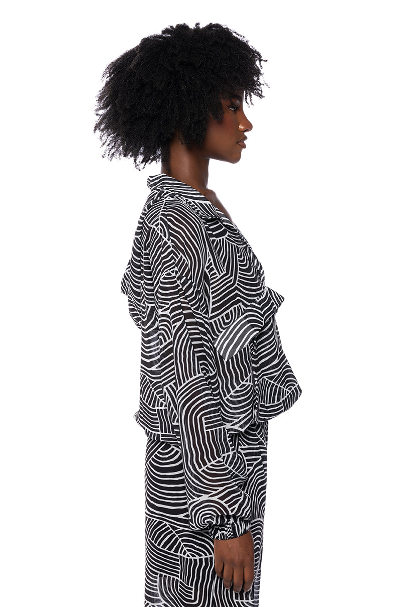 NEVER ENDING HILLS LIGHT PULLOVER