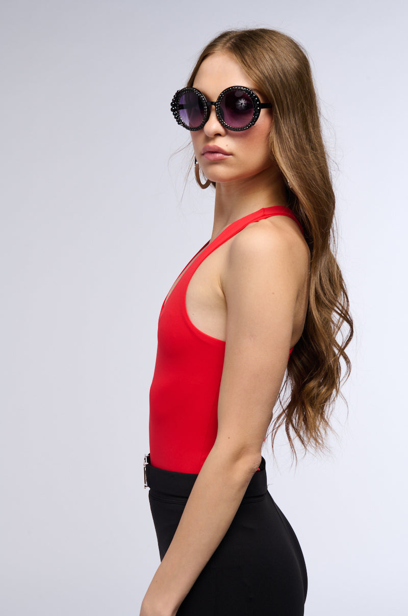PAXTON SCOOP NECK BODYSUIT IN RED