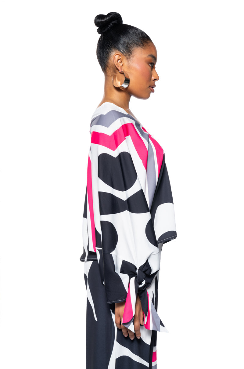 PRINTED V NECK BLOUSE