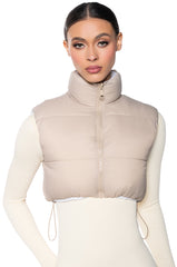 TAYLOR SAID CROP PUFFER VEST IN IVORY
