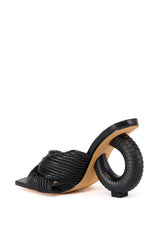 THE HAMPTONS BLACK ROUND HEEL SANDAL