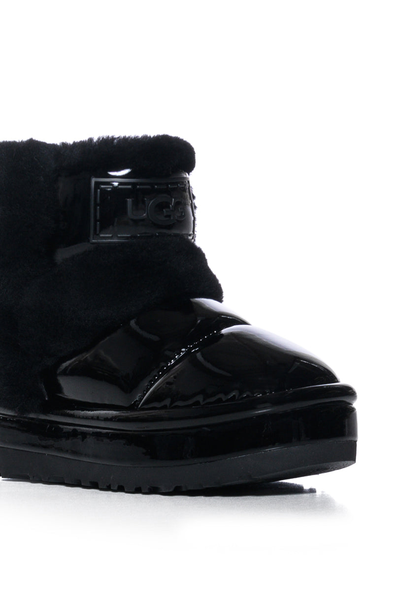 UGG CLASSIC CLOUDPEAK SHINE BOOTIE IN BLACK