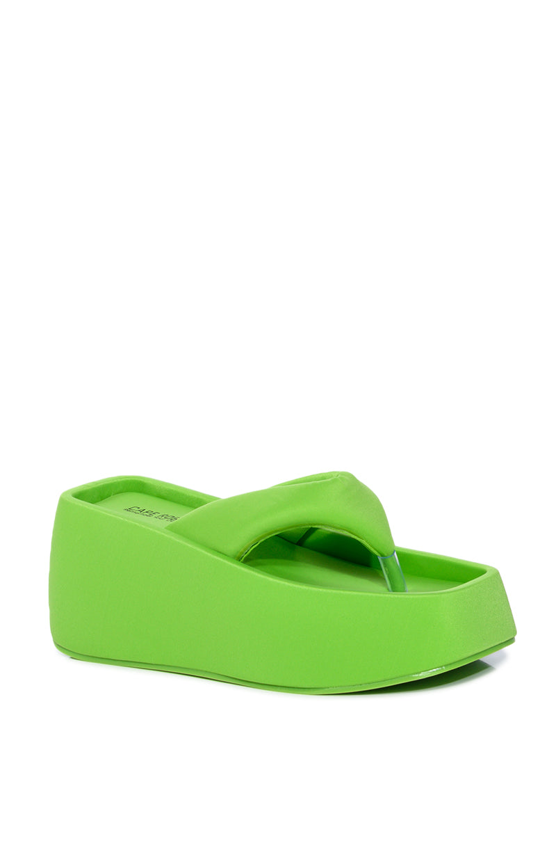 VERONICA BASIC FLATFORM FLIP FLOP SANDAL IN LIME