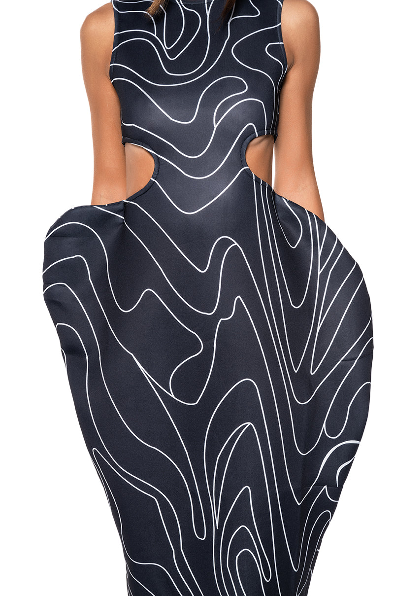 WAVY BABY STRAPLESS MIDI DRESS