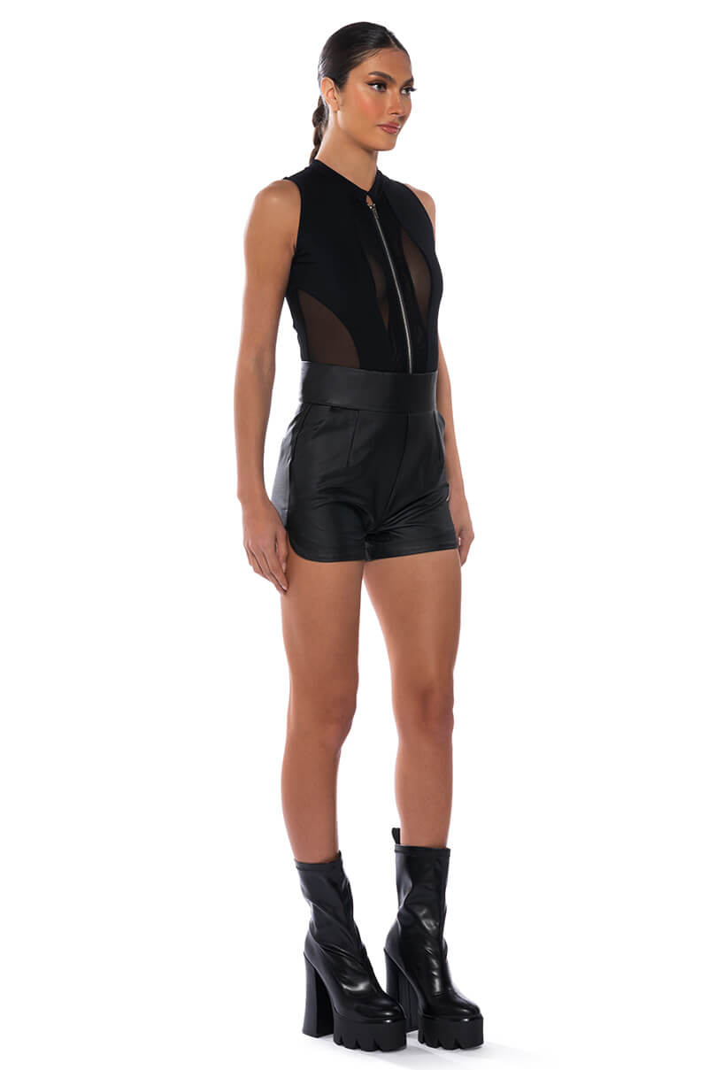 ZIPPER DETAIL SLEEVELESS BODYSUIT